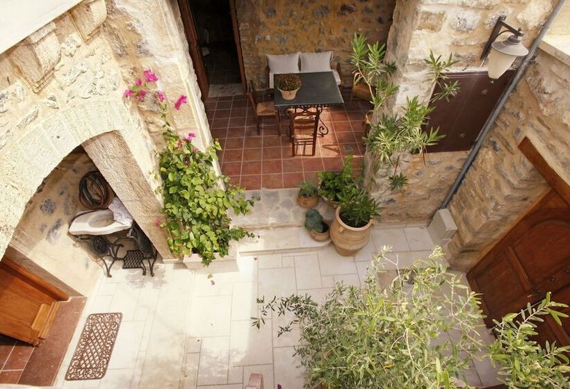 Dorovinis Country Houses