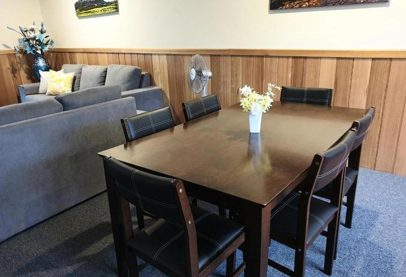 Driftwood Strahan Villas