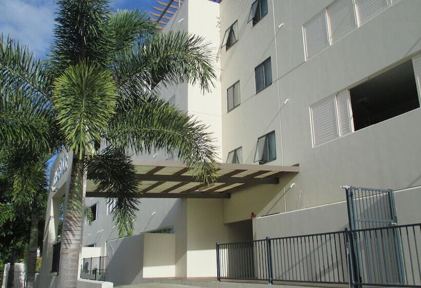 Edge Apartments Cairns