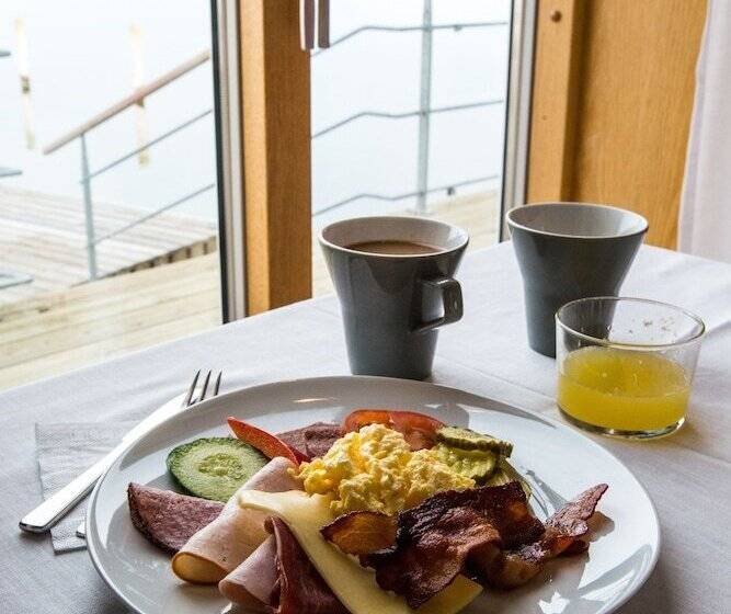 Gullmarsstrand Hotell & Konferens