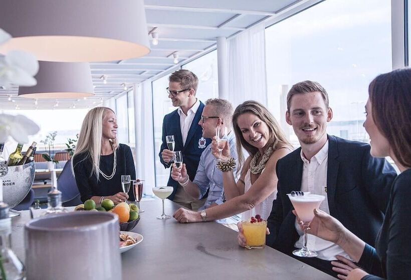 Gullmarsstrand Hotell & Konferens