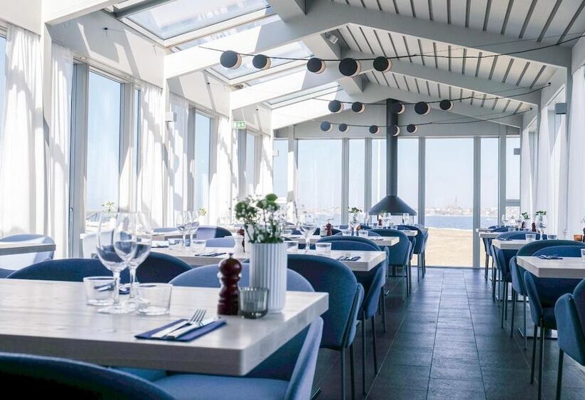 Gullmarsstrand Hotell & Konferens