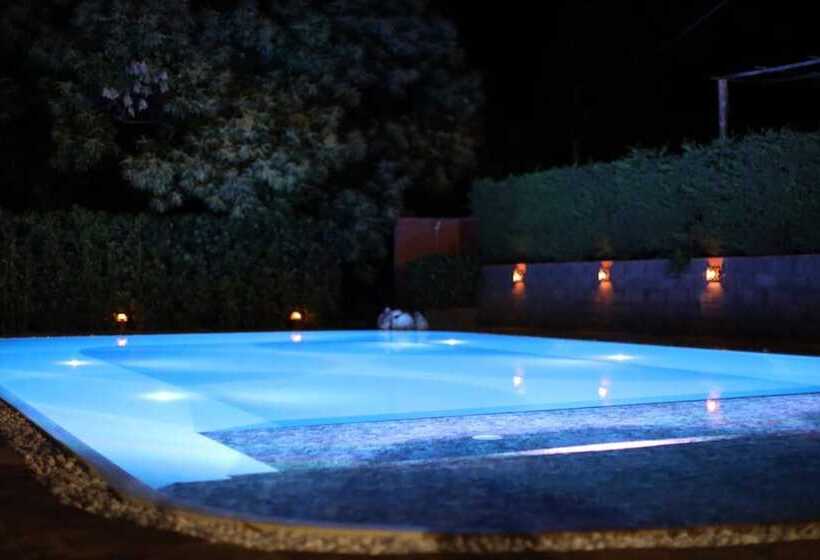 בית מלון כפרי Agriturismo San Cataldo