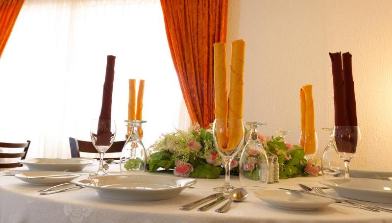 בית מלון כפרי Airport View