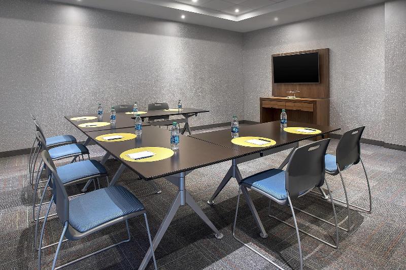 酒店 Aloft Buffalo Airport