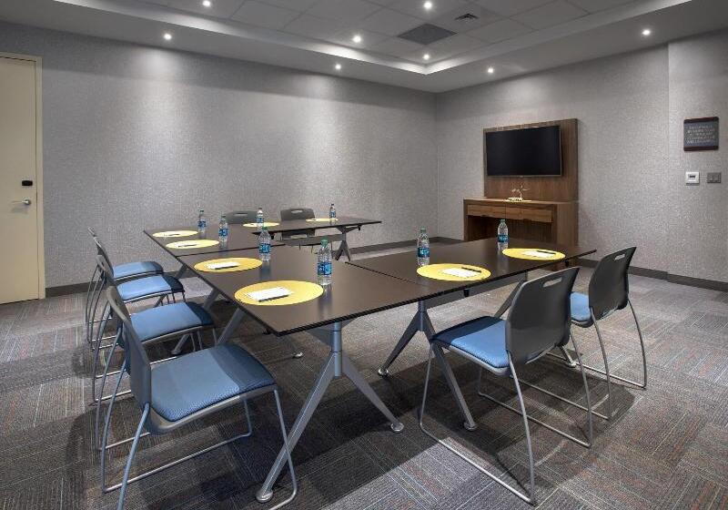 酒店 Aloft Buffalo Airport