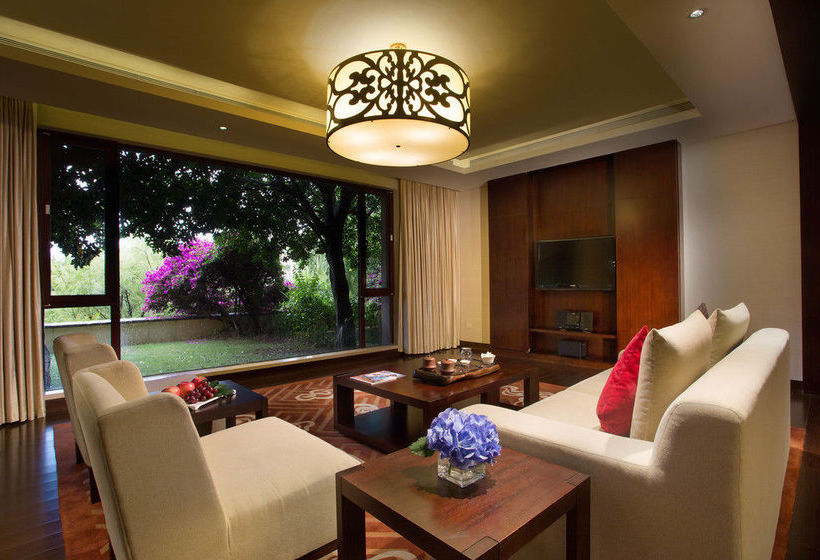 فندق Hongyuewan Holiday  Fuxian Lake