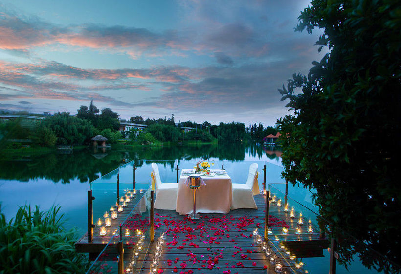 فندق Hongyuewan Holiday  Fuxian Lake