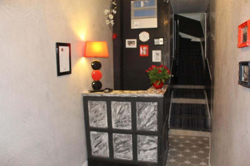 בית מלון כפרי Au Chapon Fin