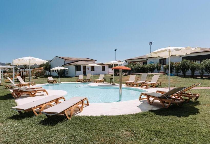 酒店 Valtur Baia Dei Pini