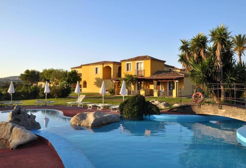 酒店 Valtur Baia Dei Pini