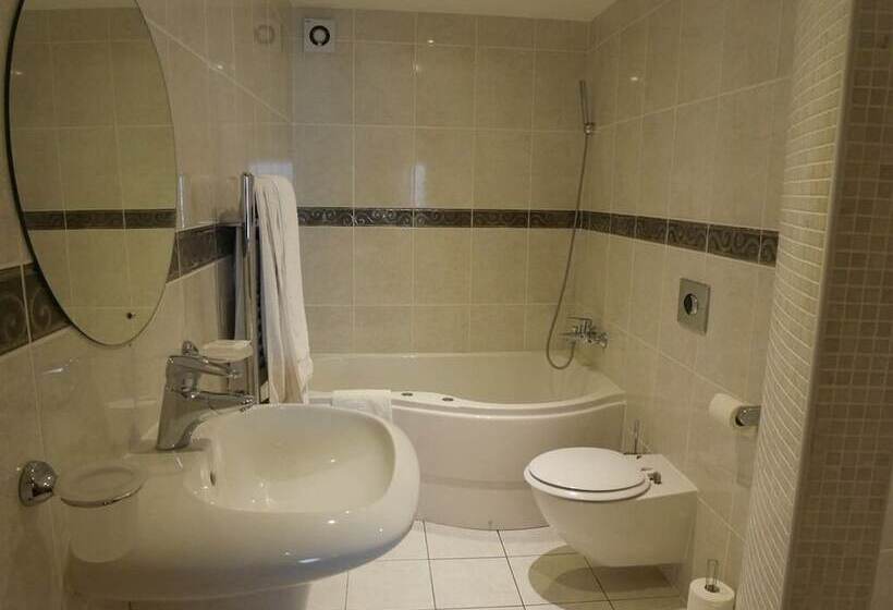 Отель Villare Hitchin Town Centre