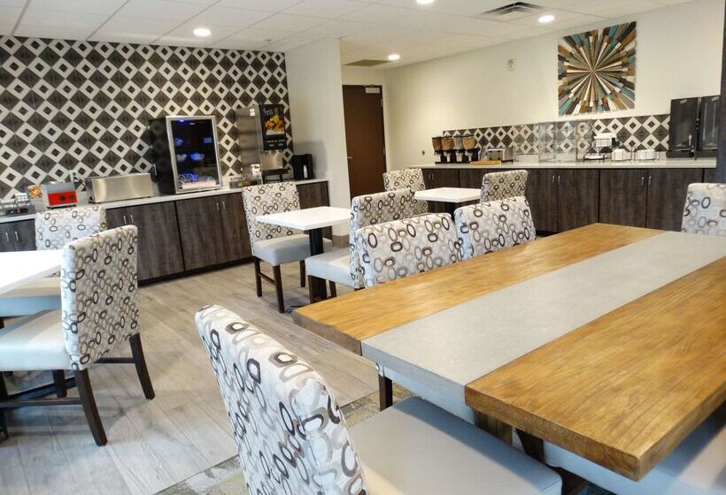 فندق Best Western Duchesne Inn