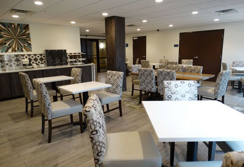 فندق Best Western Duchesne Inn