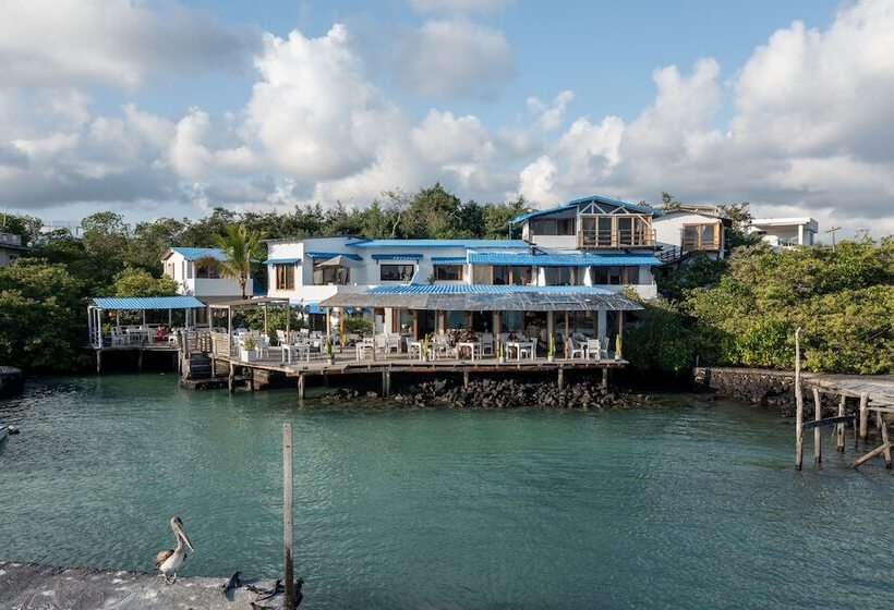 בית מלון כפרי Blu Galapagos Sustainable Waterfront Lodge