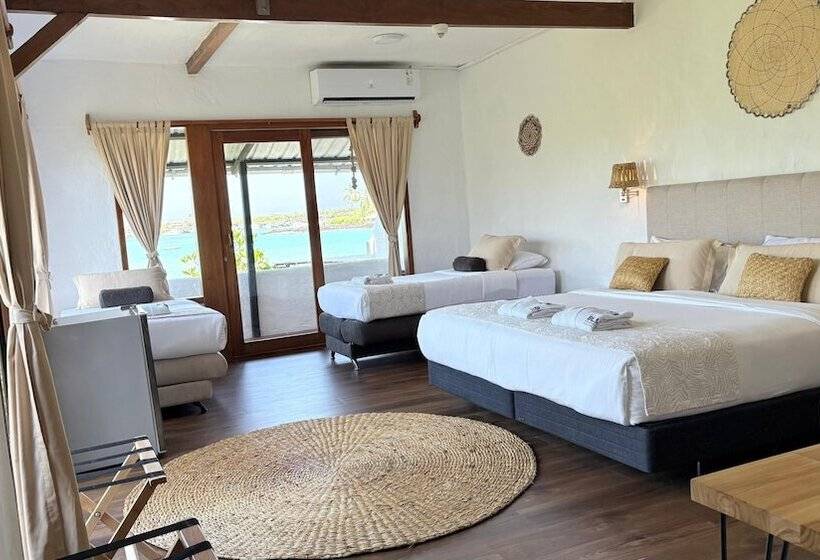 בית מלון כפרי Blu Galapagos Sustainable Waterfront Lodge