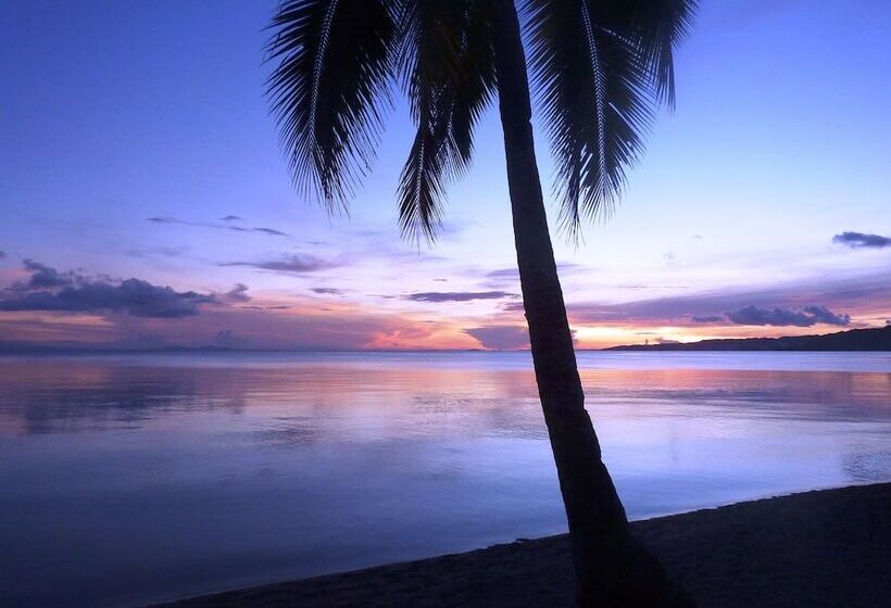 هتل Caimito Beach