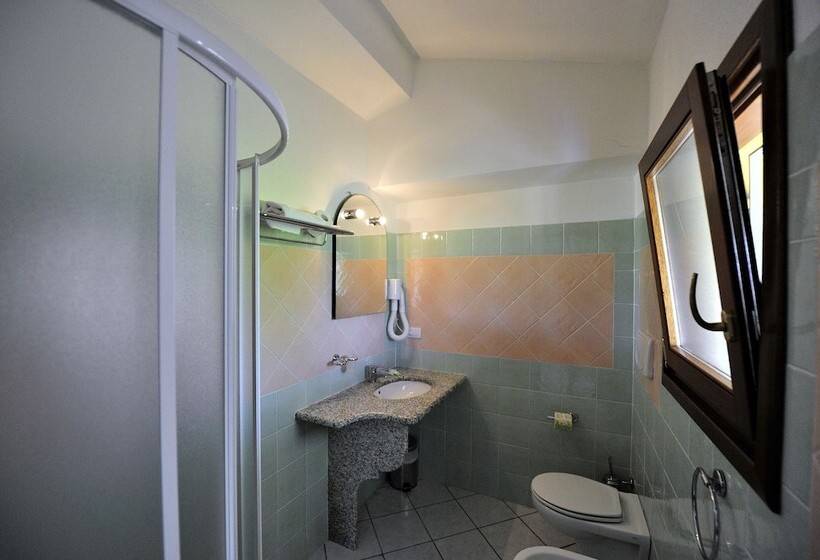 בית מלון כפרי Cala Mirto