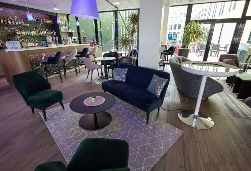 فندق Campanile Belfort Montbeliard Gare La Jonxion