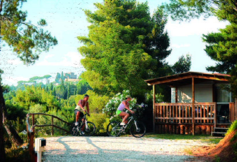 ホテル Camping Le Pianacce