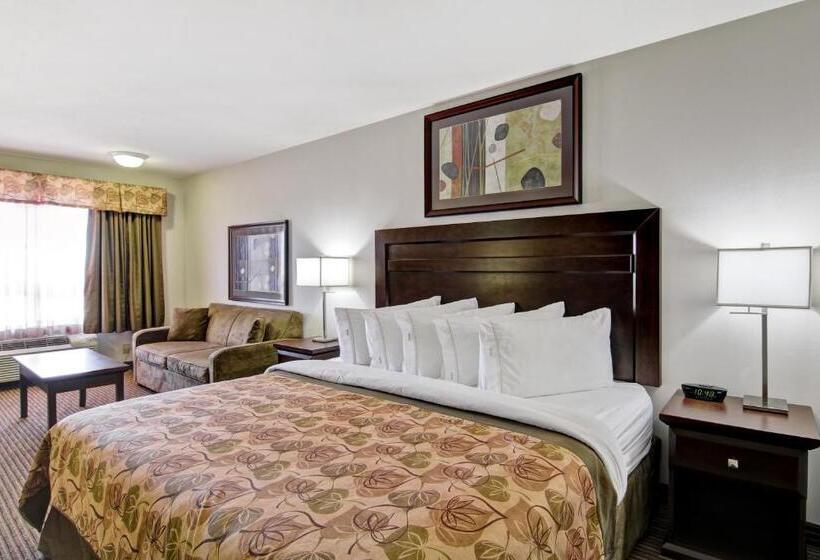 Отель Coast Weyburn