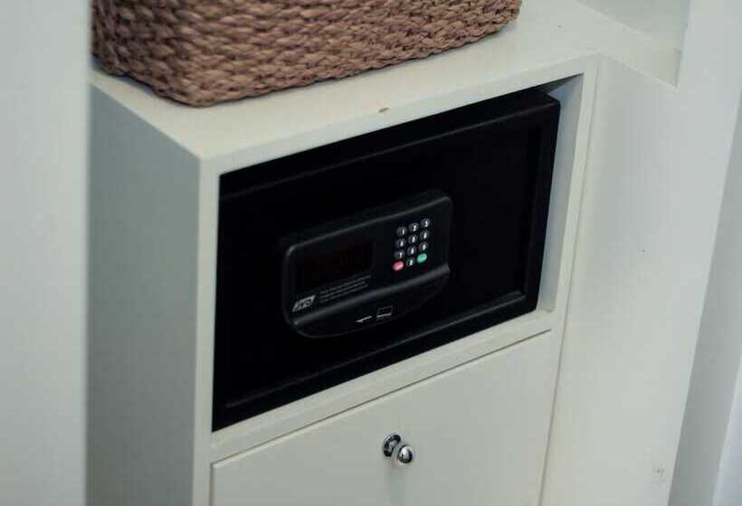 هتل Casablanca Suites Near Airport