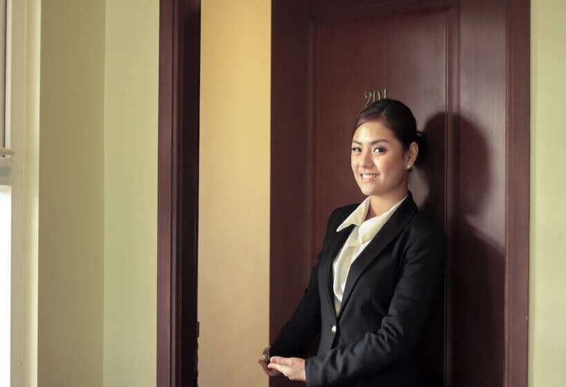 هتل Casablanca Suites Near Airport