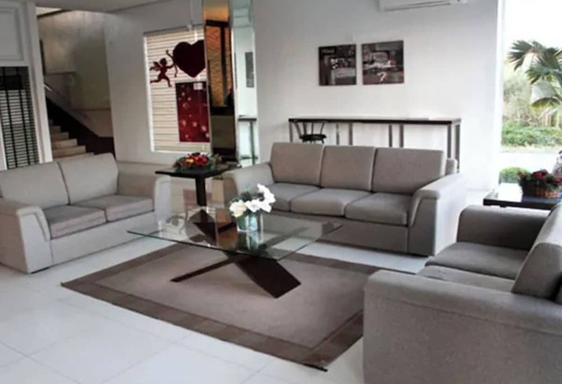هتل Casablanca Suites Near Airport
