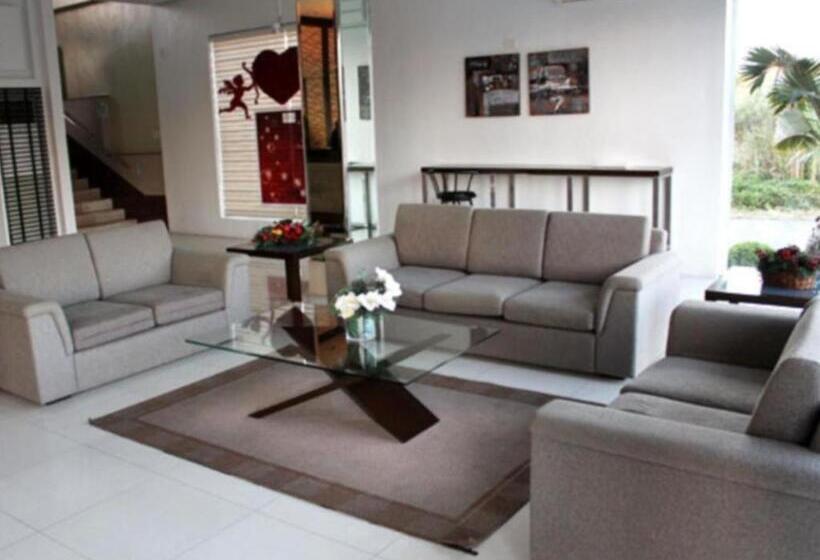 هتل Casablanca Suites Near Airport
