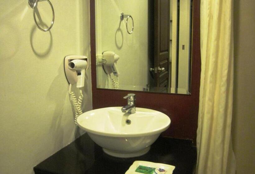 هتل Casablanca Suites Near Airport