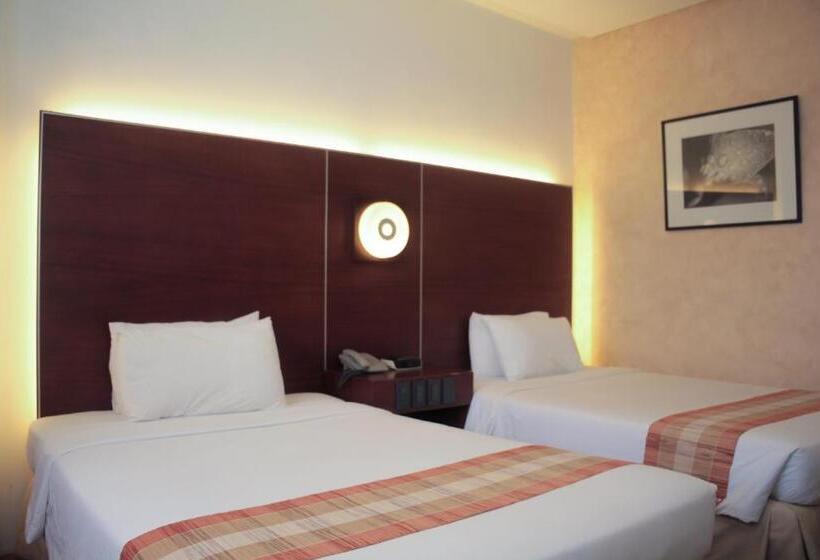 هتل Casablanca Suites Near Airport
