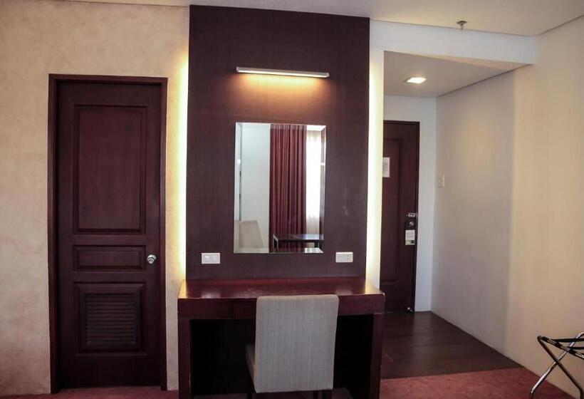 هتل Casablanca Suites Near Airport