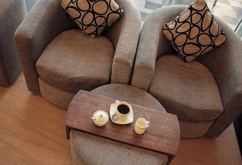 هتل Casablanca Suites Near Airport