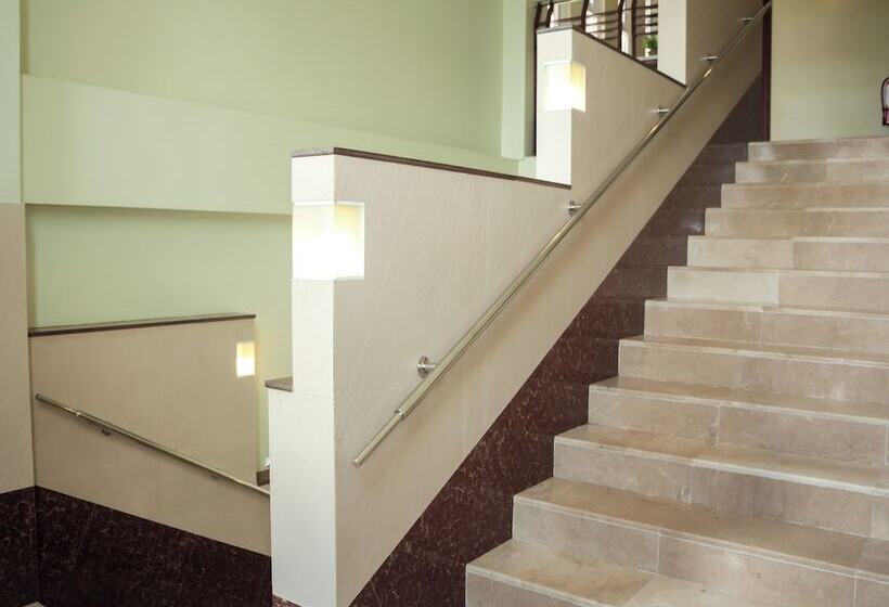 هتل Casablanca Suites Near Airport