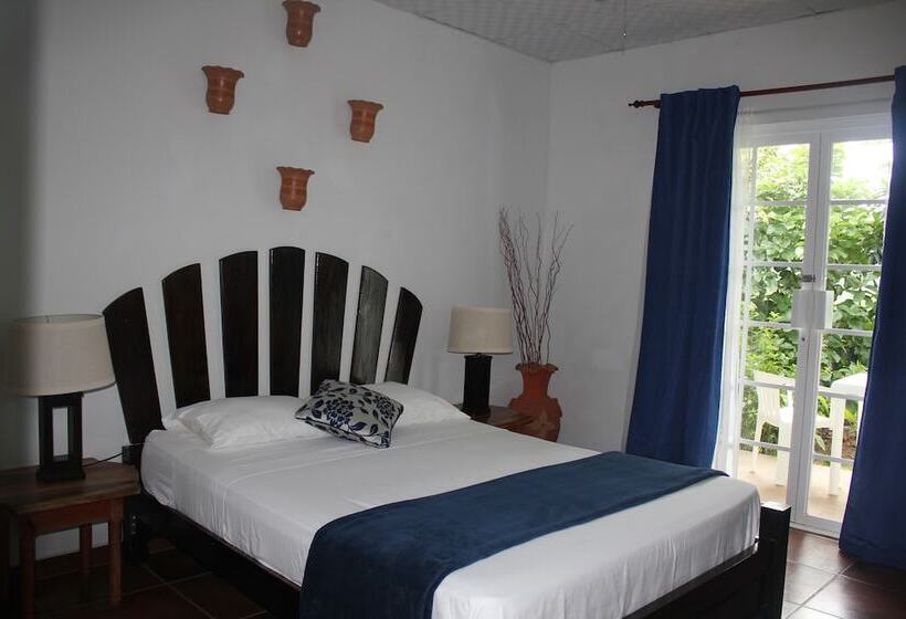 Отель Coffee Mountain Inn