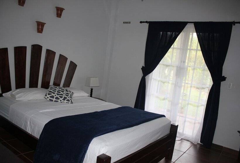 Отель Coffee Mountain Inn