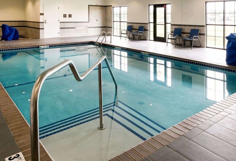 هتل Comfort Inn & Suites West   Medical Center