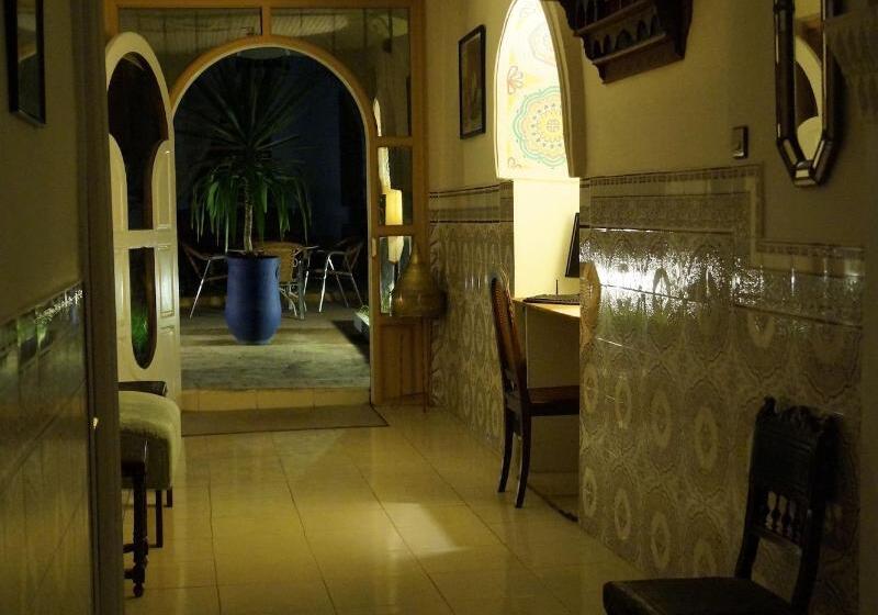 هتل Dar Omar Khayam