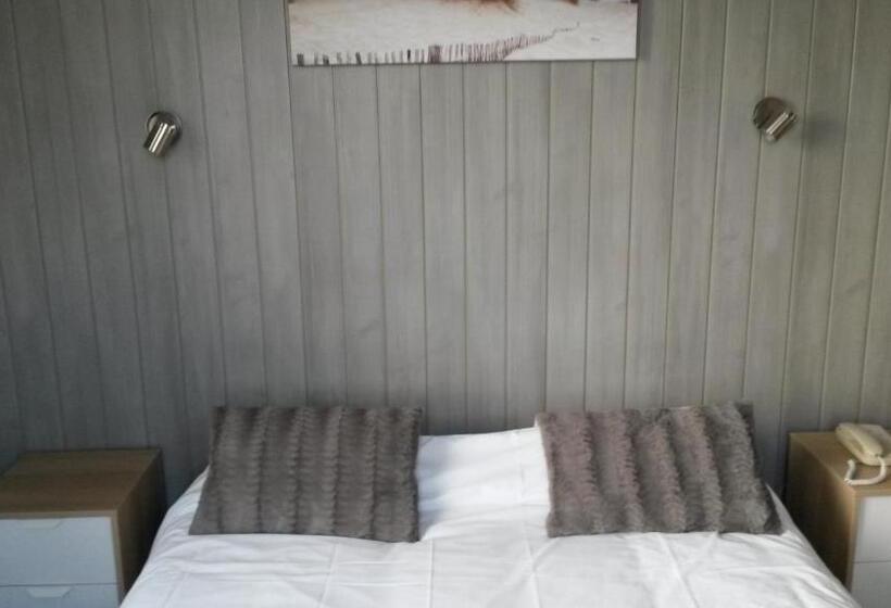 فندق De L'univers