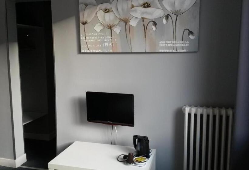 فندق De L'univers