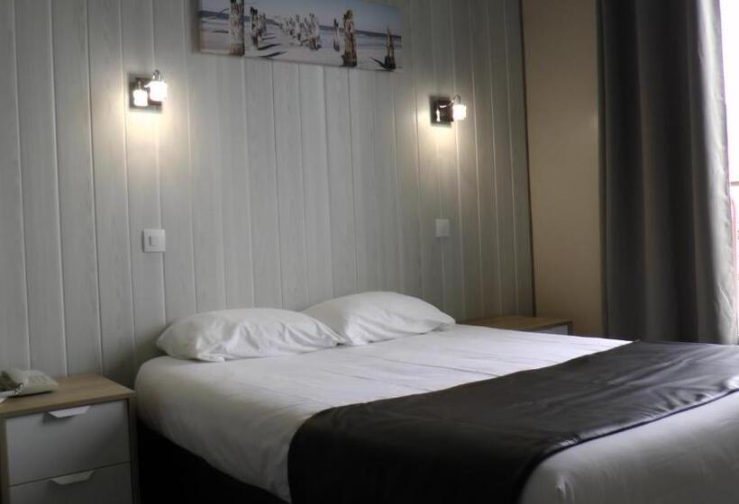 فندق De L'univers