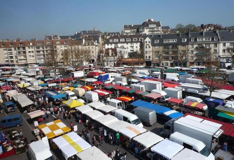 فندق De L'univers