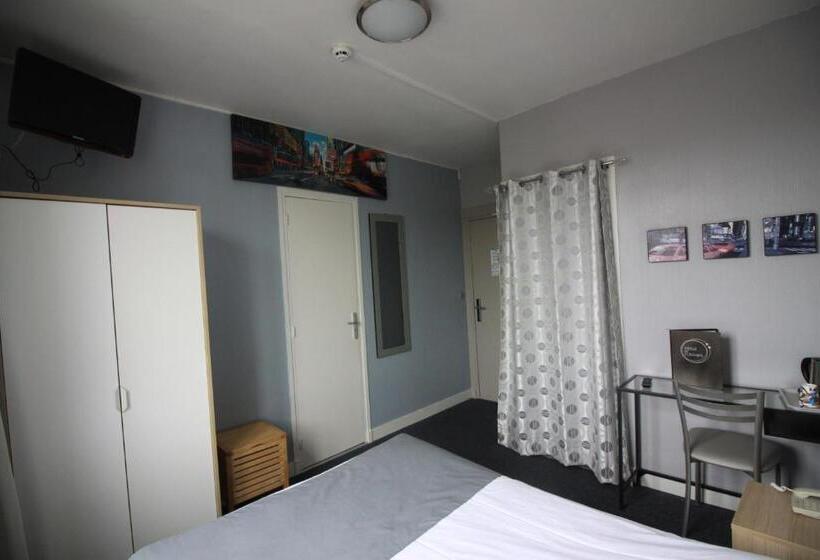 فندق De L'univers