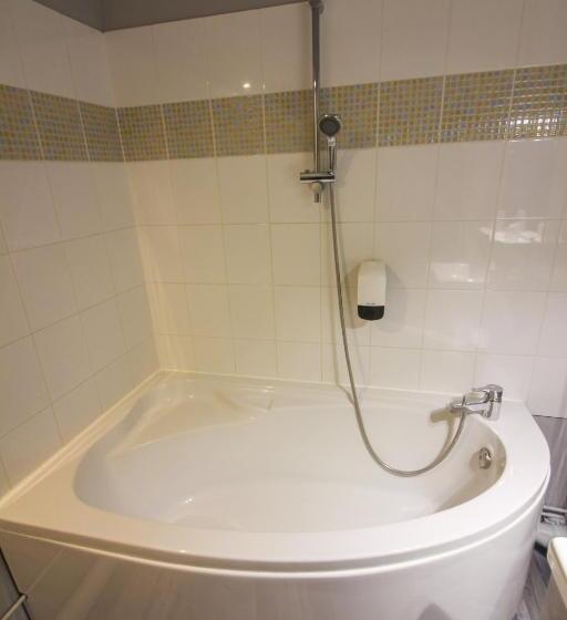 فندق De L'univers