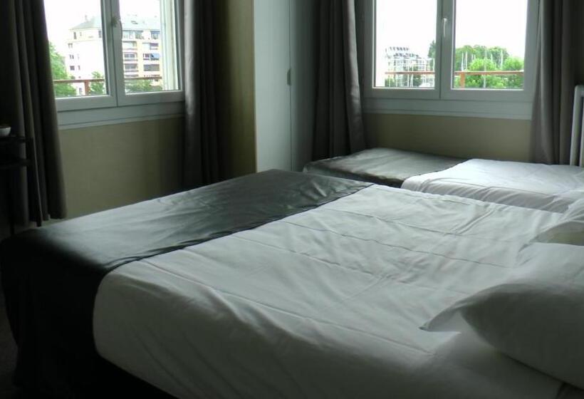 فندق De L'univers