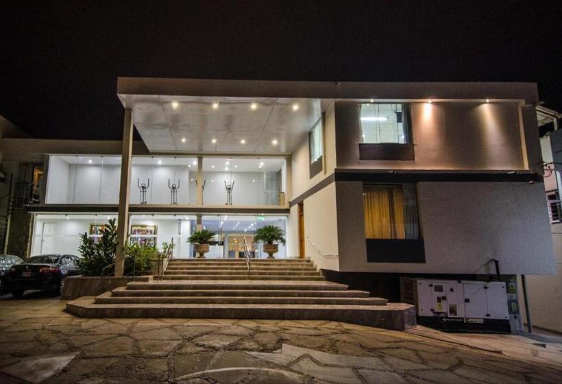 هتل El Angolo Piura