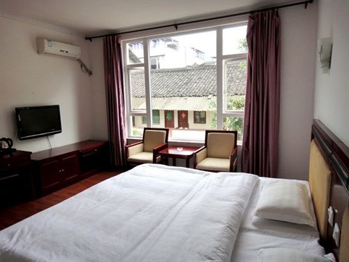 호텔 Dengba Hostel Mt. Emei