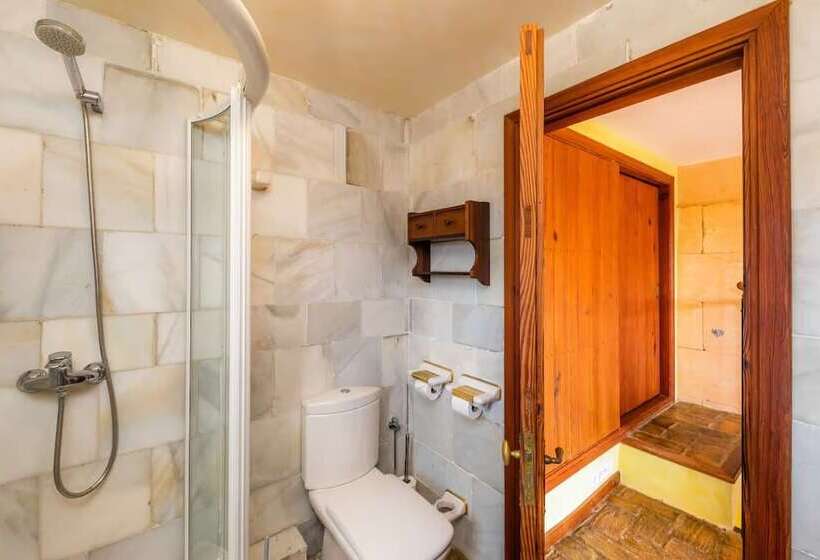 ホテル Es Revellar Art Resort  Adults Only