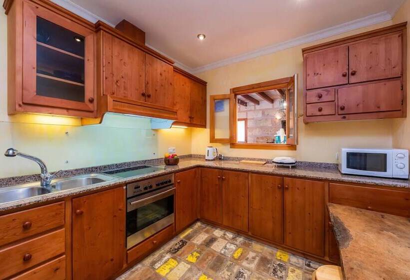 ホテル Es Revellar Art Resort  Adults Only