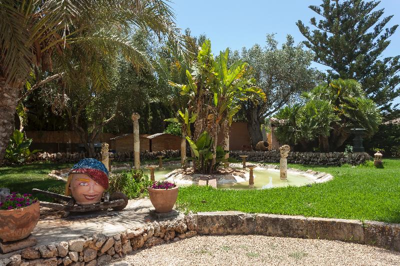 فندق Es Revellar Art Resort  Adults Only